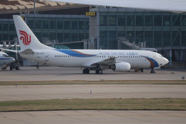 Boeing 737-800 (B-5197)