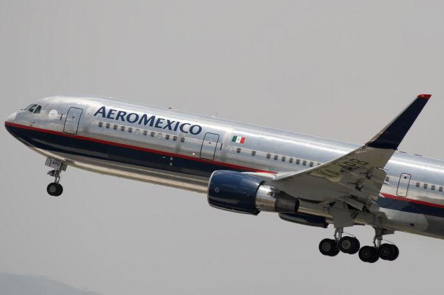 BOEING 767-300 (XA-APB) - New Winglets