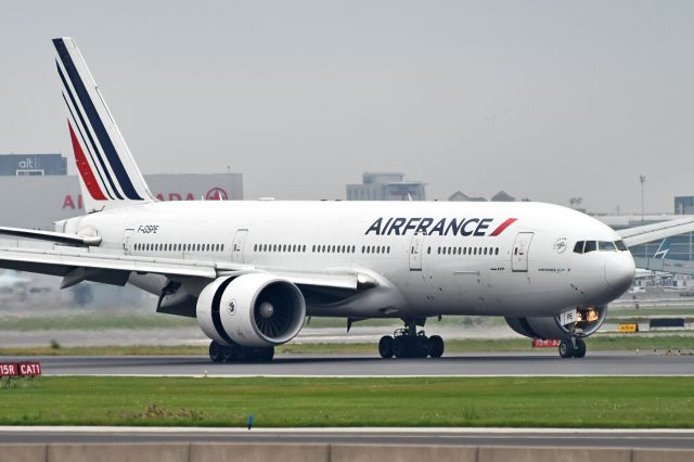 Boeing 777-200 (F-GSPE)
