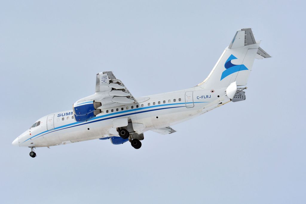 Avro Avroliner (RJ-85) (C-FLRJ)