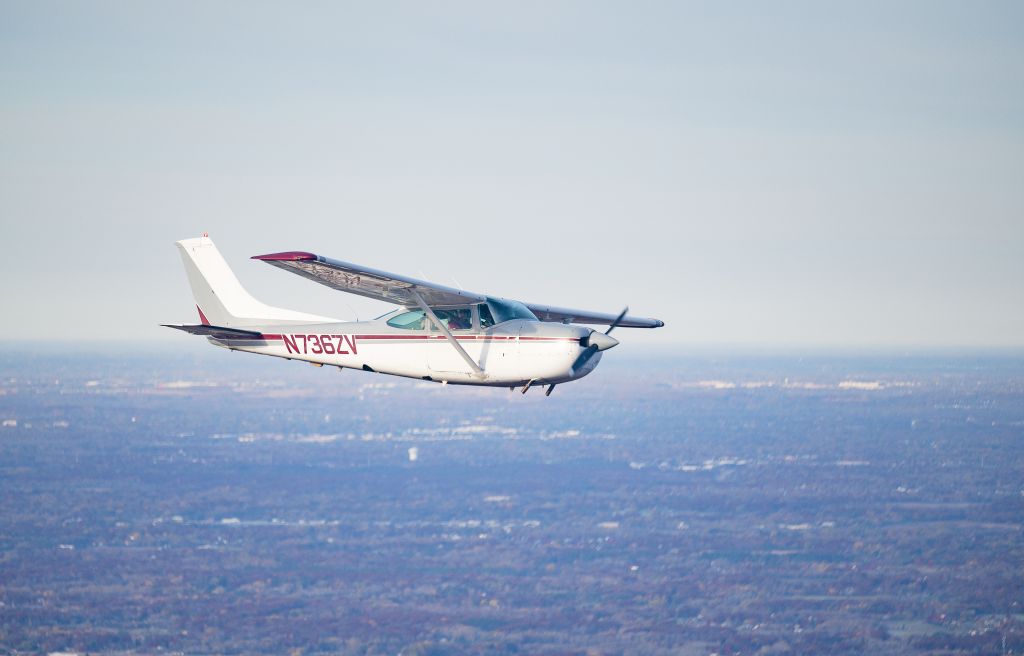Cessna Skylane RG (N736ZV)