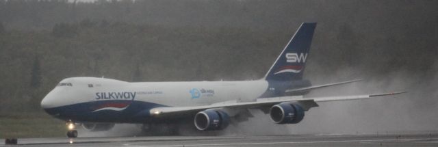 Boeing 747-200 (4K-BBH)