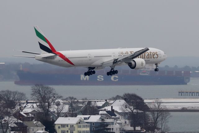 BOEING 777-300 (A6-EPX) - 'Emirates 74 Alpha' arriving from Dubai