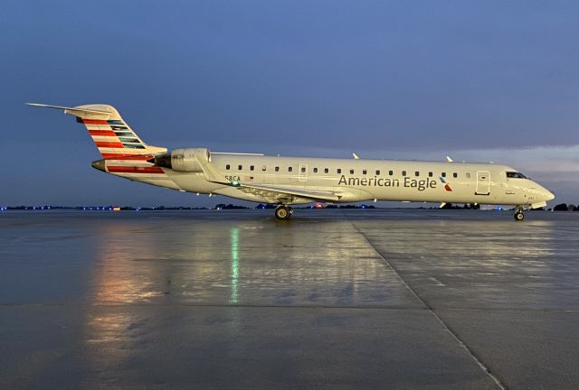 Canadair Regional Jet CRJ-700 (N658CA)