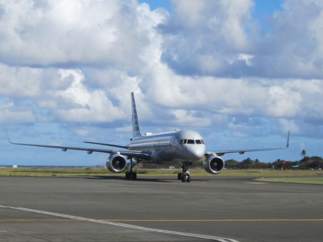 Boeing 757-200 (N175AN)