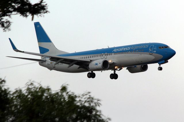 Boeing 737-700 (LV-CXS)