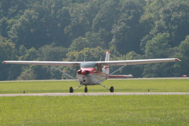 Cessna Skyhawk (N19710)