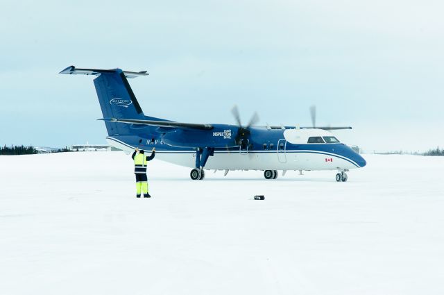 de Havilland Dash 8-100 (C-GCFK) - Nav Canada