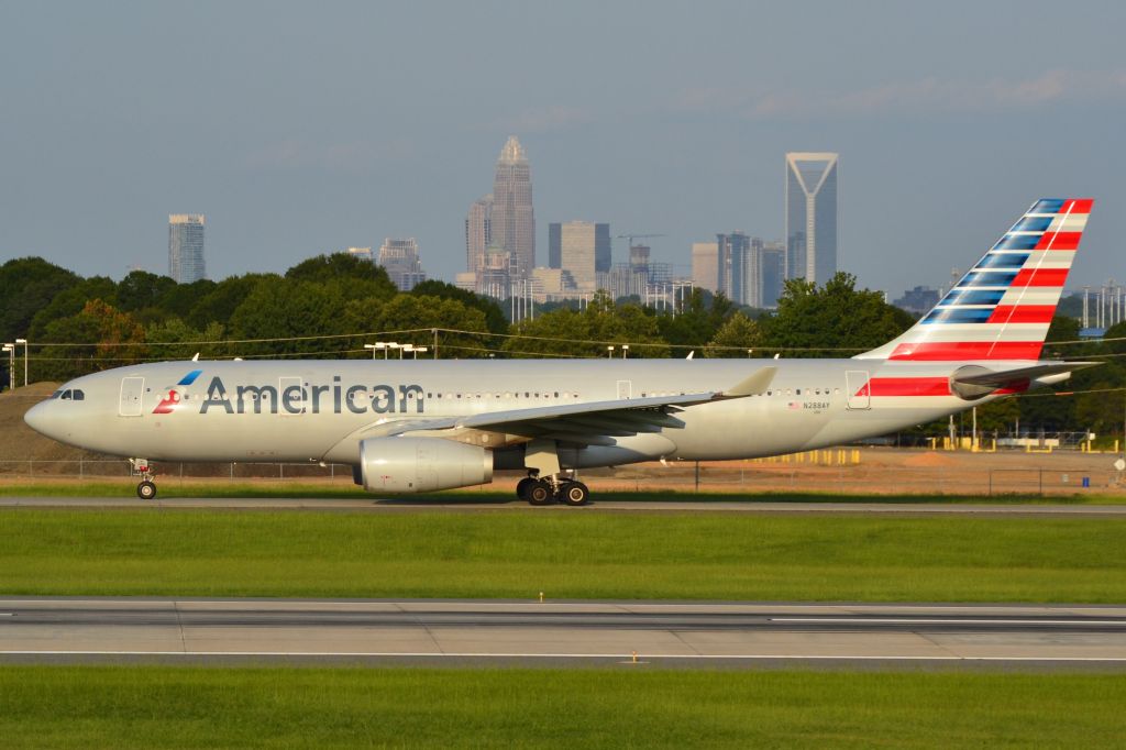 Airbus A330-200 (N288AY) - Taxiing to runway 18C - 8/25/16 