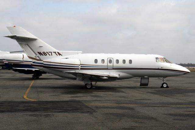 Hawker 800 (N817TA) - Parked on the Atlantic Aviation ramp on 3-Apr-07.  Reregistered N834LX 3-Nov-07 then exported to Mexico 23-Nov-10 where it became XA-NIC.