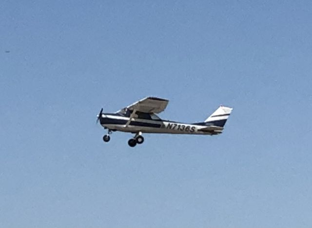 Cessna Commuter (N7136S) - Visiting Georgetown Municipal Airport with my dad. The young man let Dad check out the plane which was like what he flew in his younger days. 