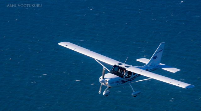 OMF Symphony (N649SA) - Over the Chesapeake Bay from KTGI to K2W6, 10/26/13, Photo Pilot: Jim Hogue, Photographer: Abhi Vootukuru.