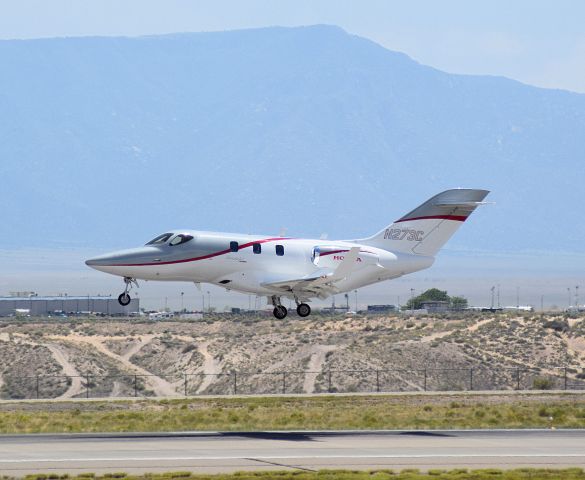 Honda HondaJet (N273C)