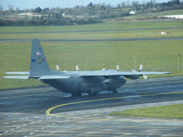 Lockheed C-130 Hercules (93-1455) - 93-1455 LC 130H CN 382-5360 SEEN TAXING ON TO TAXIWAY 11 FOR PARKING ON 21-03-2008 FROM CHARLOTTE NORTH CAROLINA