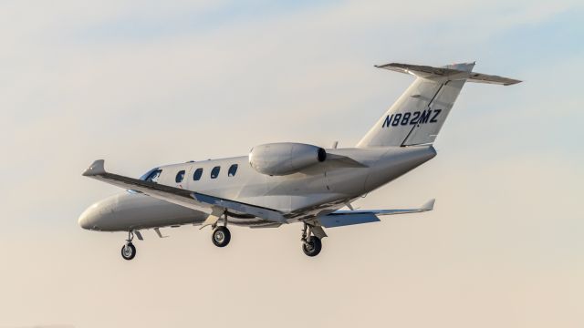 Cessna Citation M2 (N882MZ)