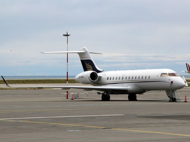Bombardier Global Express (OE-IRP) - 21 mai 2015