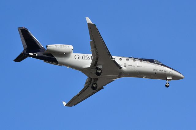 IAI Gulfstream G150 (N365GA) - GULFSTREAM LEASING LLC on final at KCLT with new livery - 10/8/18