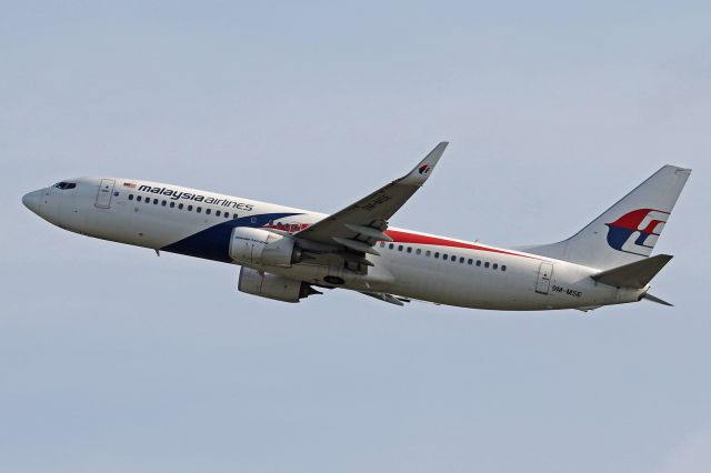 Boeing 737-700 (9M-MSE)