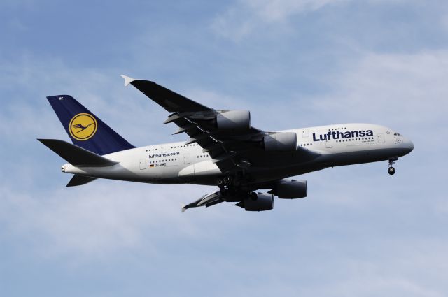 Airbus A380-800 (D-AIMC) - Final Approach to Narita Intl Airport Rnwy34L on 2012/10/13