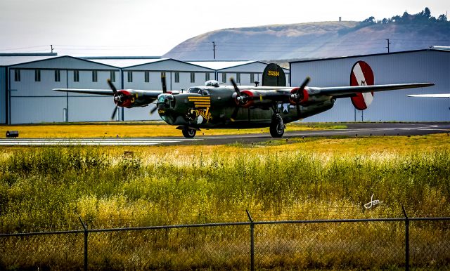 25-2534 — - WW II B24 Liberator, nicknamed "Witchcraft", doing a run-up at French Valley Airport near Temecula, CA before taking off.