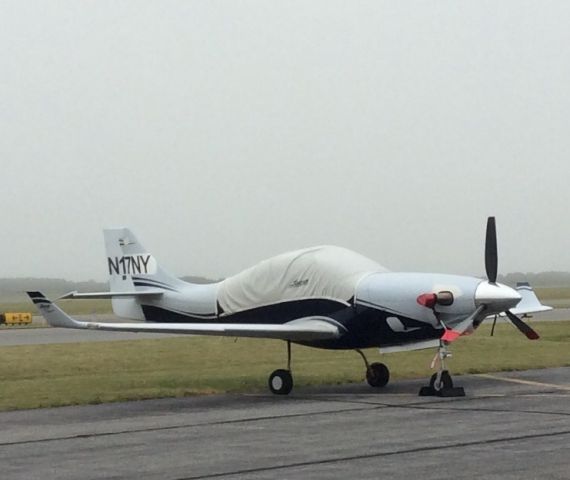 LOPRESTI LP-1 Fury (N17NY)