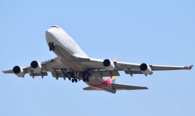 Boeing 747-400 (HL7618) - Asiana Cargo plane take off, 05/05/2017, DFW.