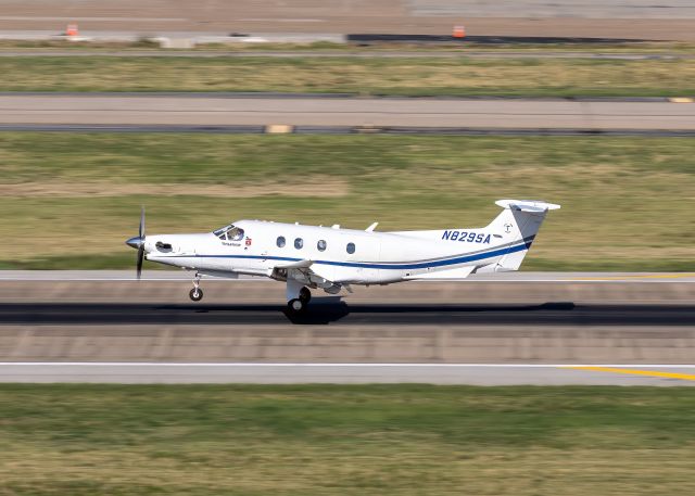 Pilatus PC-12 (N829SA) - Pilatus PC-12 departing from Dallas Love Field.