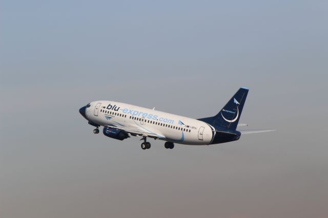 Boeing 737-700 (I-BPAI)