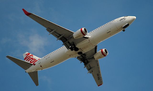 Boeing 737-800 (VH-YFK)