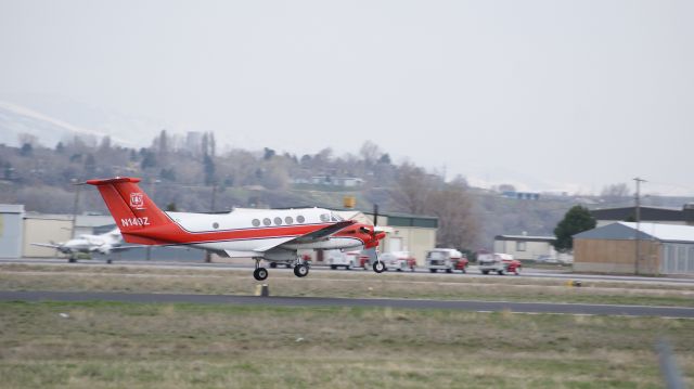 Beechcraft Super King Air 200 (N149Z) - Taking off 21 at KOGD.