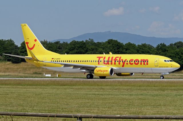 Boeing 737-800 (D-AHFD)