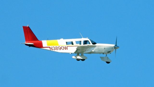 Piper Saratoga (N3890W)