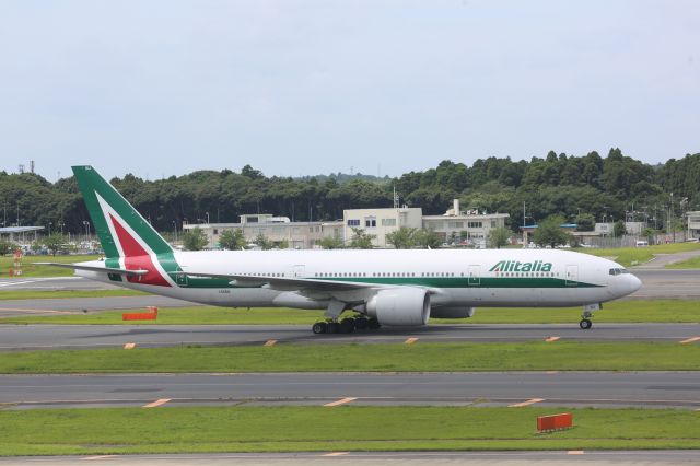 Boeing 777-200 (I-DISU)