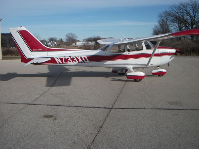 Cessna Skyhawk (N733XD)