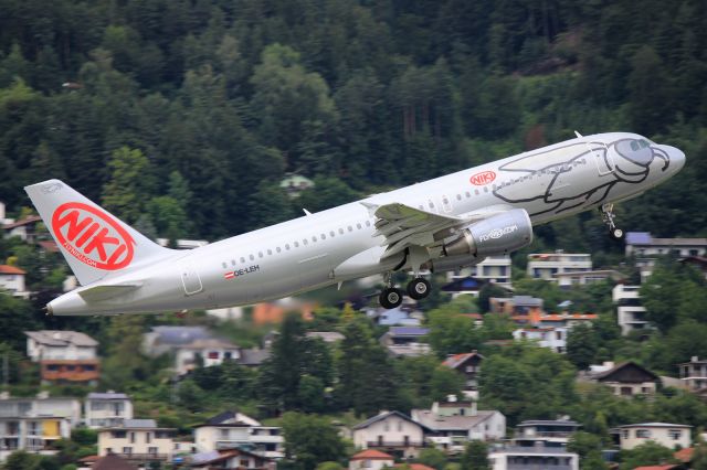 Airbus A320 (OE-LEH)