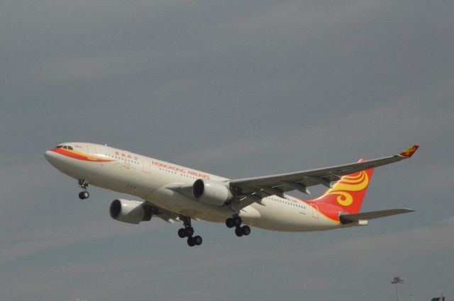 Airbus A330-300 (B-LNC)