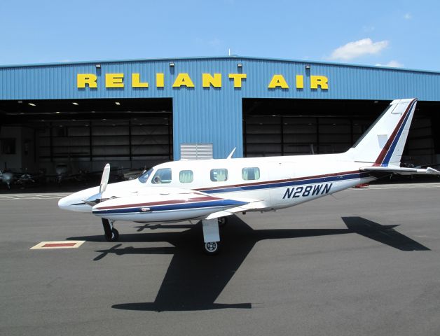 Cessna Skyhawk (N28WN)