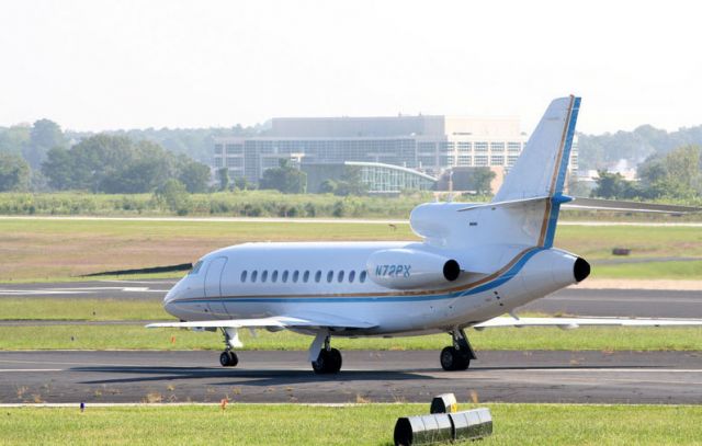 Dassault Falcon 900 (N72PX)