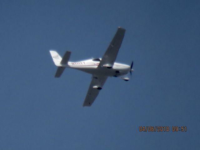 Cirrus SR-22 (N111TT)