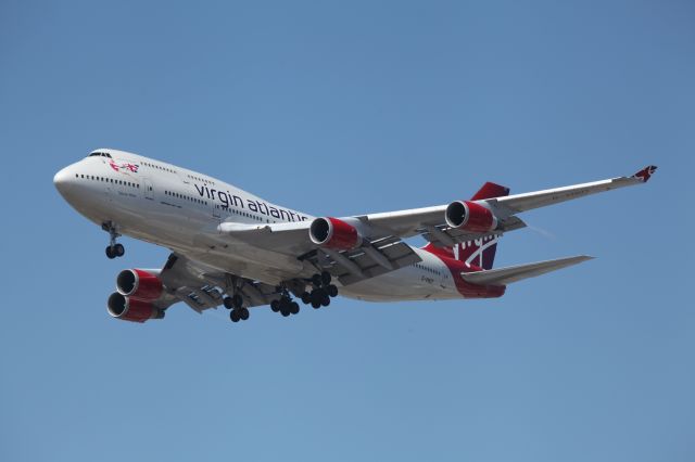 Boeing 747-400 (G-VHOT) - ON FINAL