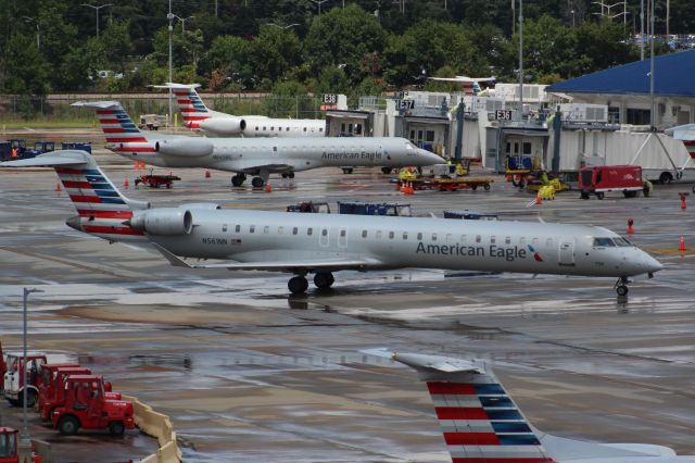 Canadair Regional Jet CRJ-900 (N561NN)