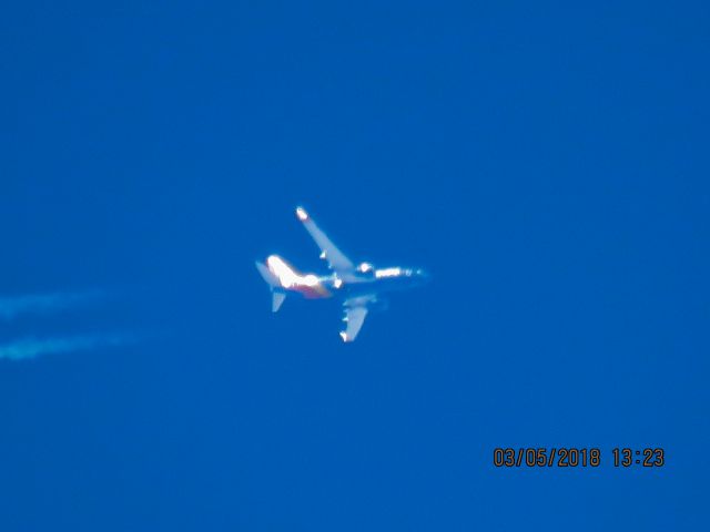 Boeing 737-700 (N7844A)