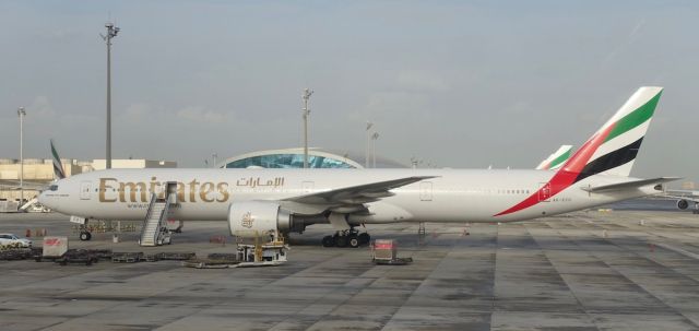 BOEING 777-300ER (A6-ECO) - Morning in Dubai