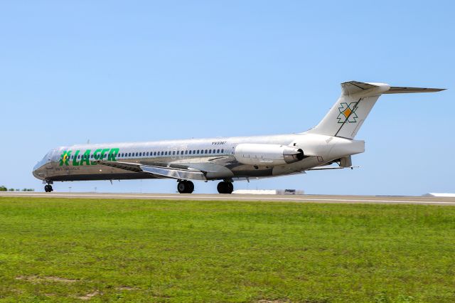 McDonnell Douglas MD-82 (YV-3367)