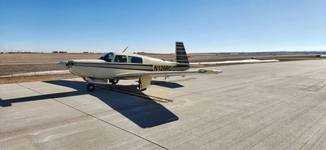 Mooney M-20 Turbo (N126RC)