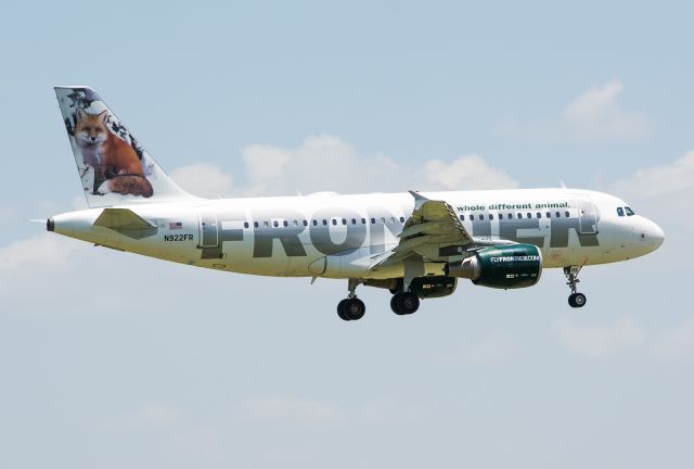 Airbus A319 (N922FR) - 07/13/2015 Frontier N922FR A319 Foxy KDFW