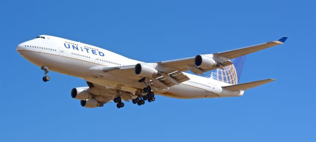 Boeing 747-400 (N174UA) - United Airlines 747-400 at Sacramento Mather Airport. Arrived as UAL2267 from KSFO. Departed as UAL2244 for KCLE. 