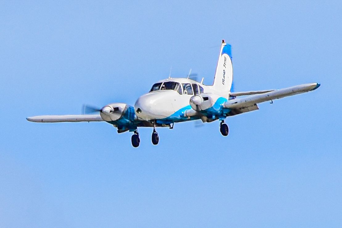 Piper Apache (N601YY)