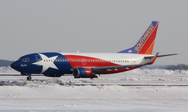 BOEING 737-300 (N352SW)