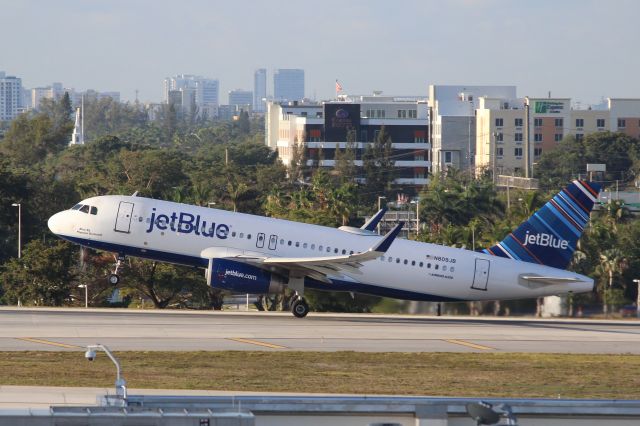 Airbus A320 (N809JB) - JetBlue Airways (B6) N809JB A320-232 [cn5349]br /Fort Lauderdale (FLL). JetBlue Airways flight B6914 departs for White Plains Westchester County (HPN).br /Taken from Terminal 1 car park roof level br /2018 04 07br /a rel=nofollow href=http://alphayankee.smugmug.com/Airlines-and-Airliners-Portfolio/Airlines/AmericasAirlines/JetBlue-Airways-B6https://alphayankee.smugmug.com/Airlines-and-Airliners-Portfolio/Airlines/AmericasAirlines/JetBlue-Airways-B6/a